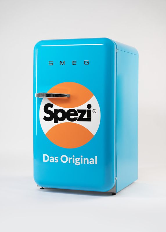 Spezi SMEG Kühlschrank „Happy Home Bar“